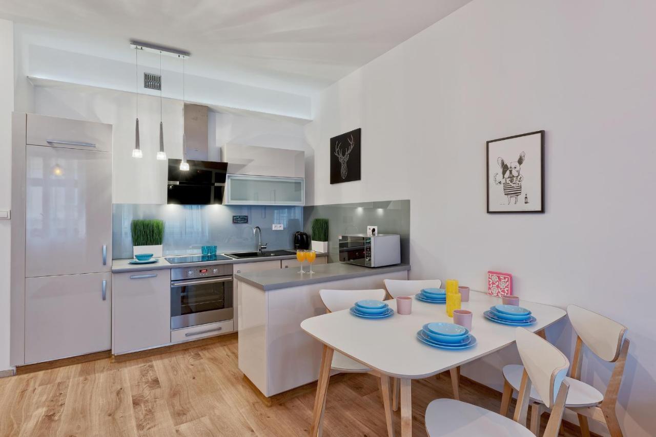 Around Market Square Apartments Krakow Exterior photo